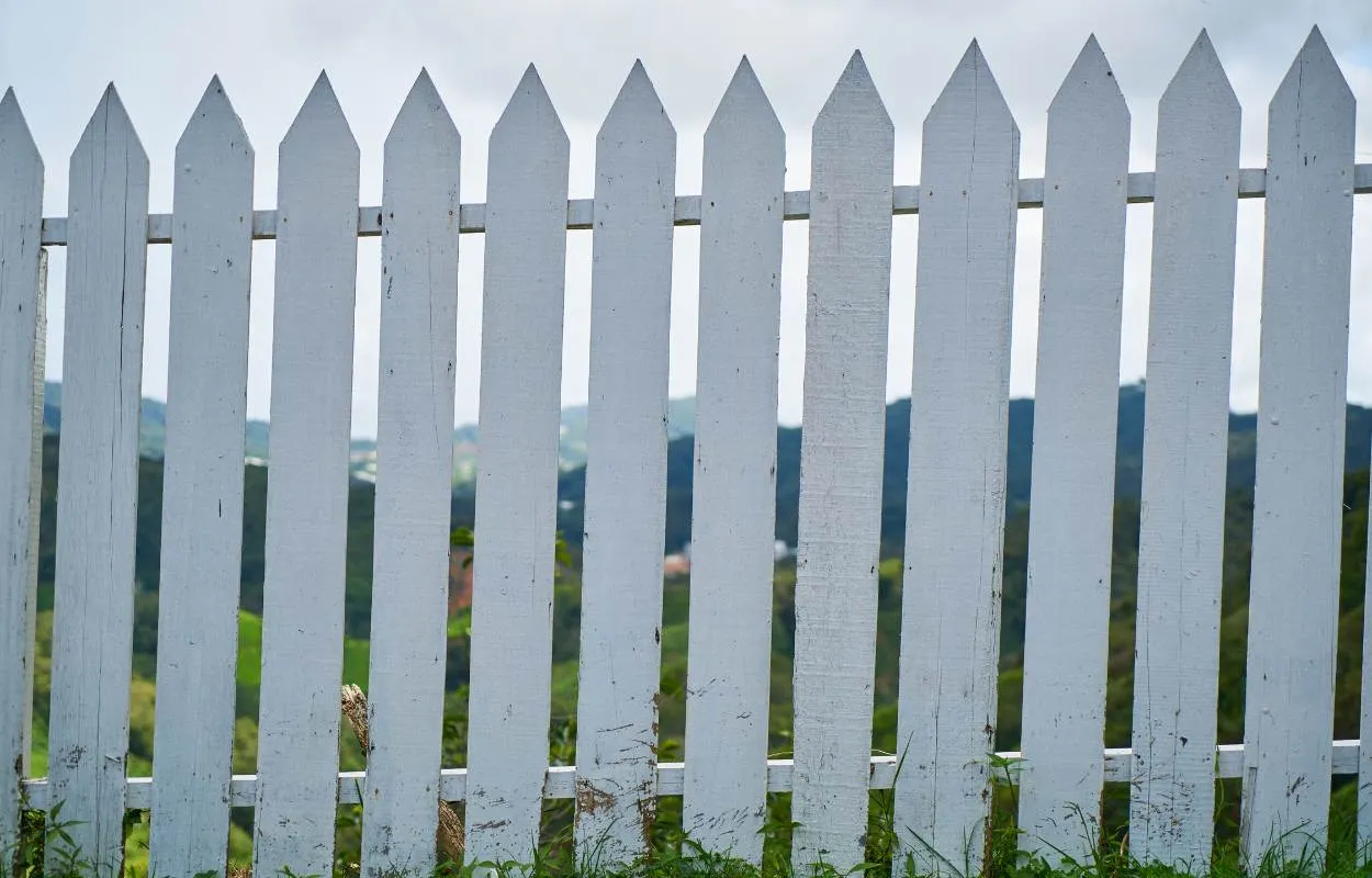 Quality fence installation project in Wilsonville